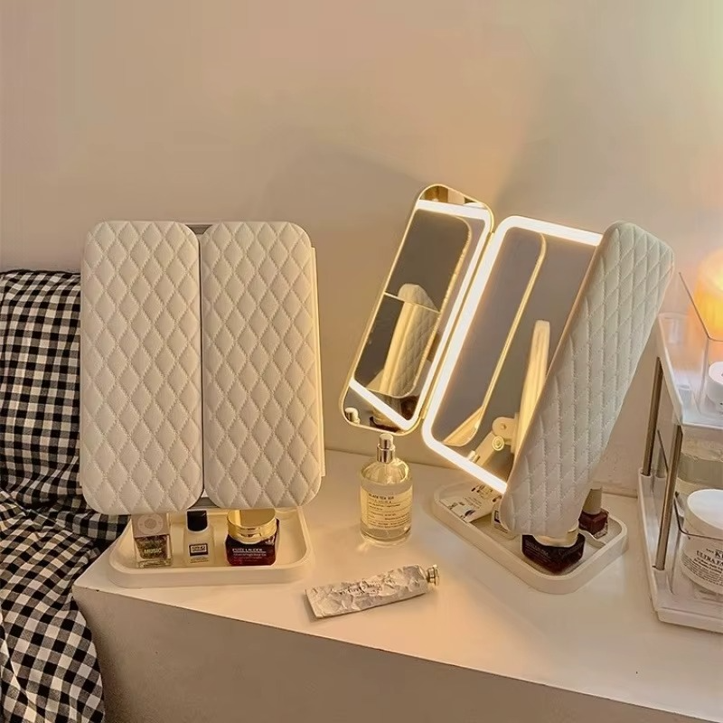 Miroir de Maquillage LED Tri-Volet – Grossissement Haute Précision